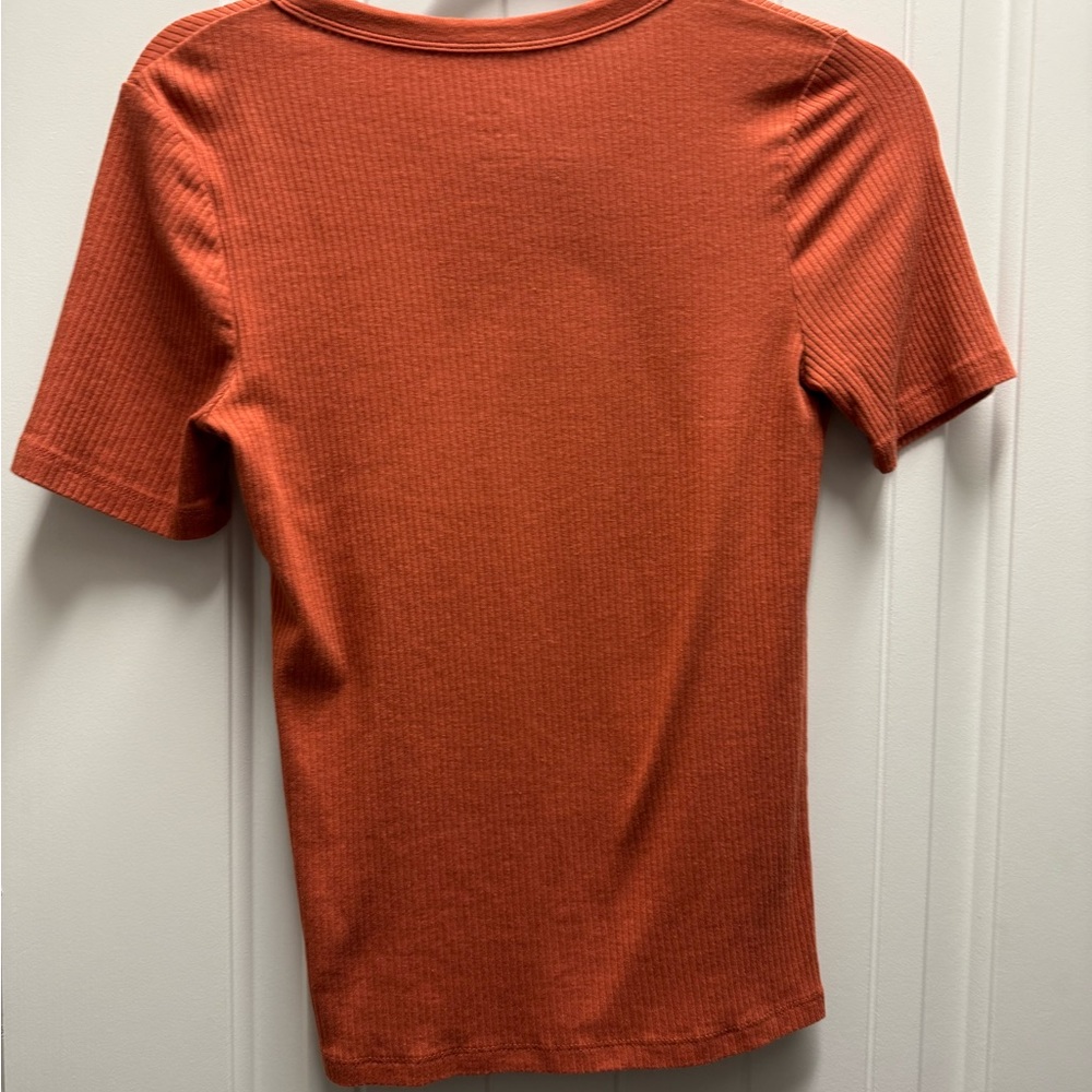 Rust Orange Ribbed Women's Top - Picture 3 of 3